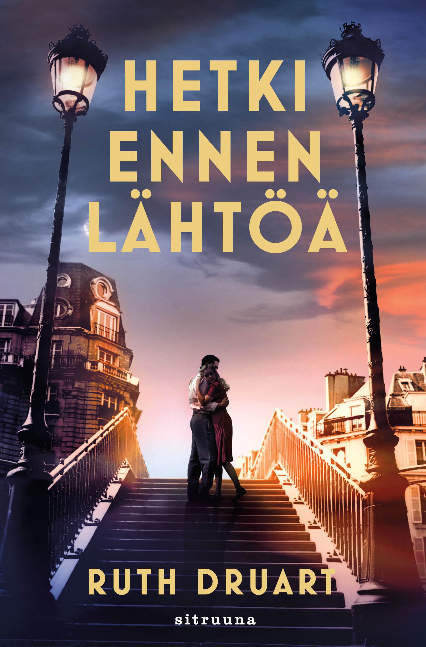 Hetki ennen lähtöä -kirjan tuotekuva